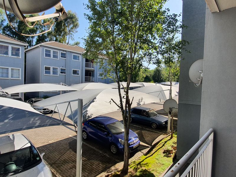 1st floor 1 bedroom located close to Randburg central - Photo 9