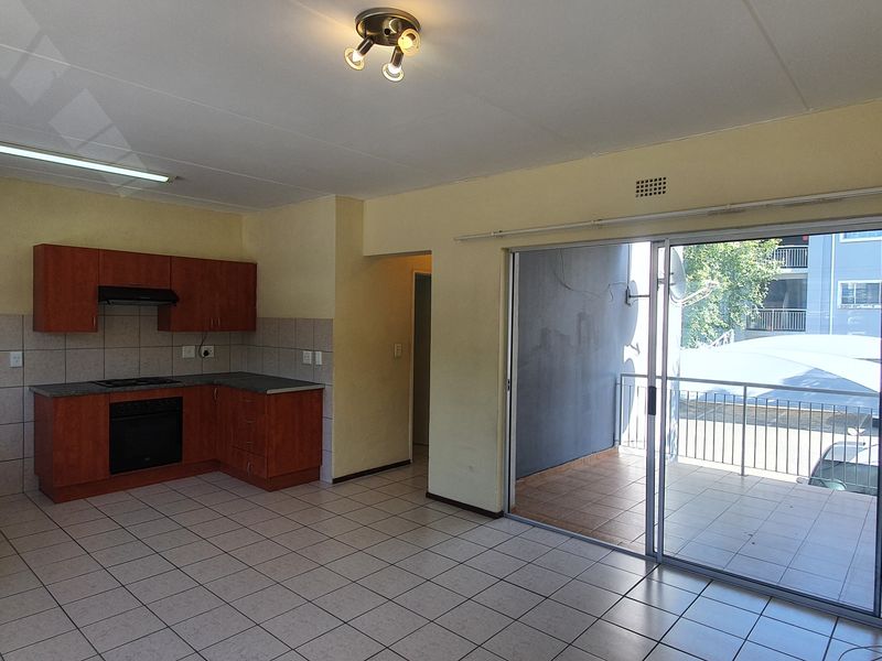 1st floor 1 bedroom located close to Randburg central - Photo 6