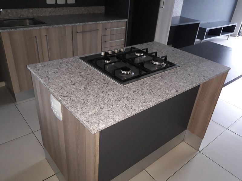 A north facing 2 bedroom 1 bathroom apartment available in Rivonia - Photo 6