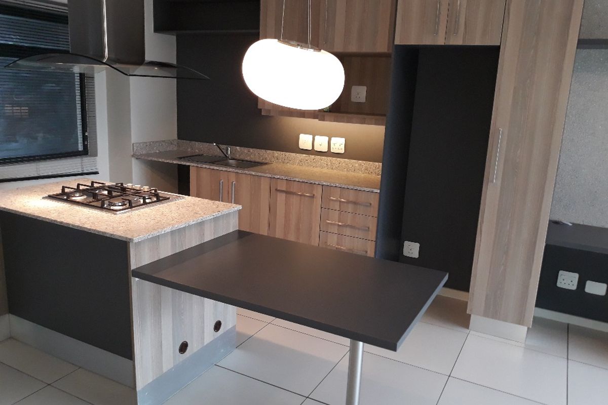 A north facing 2 bedroom 1 bathroom apartment available in Rivonia - Photo 5