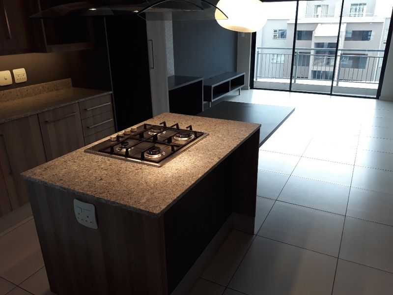 A north facing 2 bedroom 1 bathroom apartment available in Rivonia - Photo 2