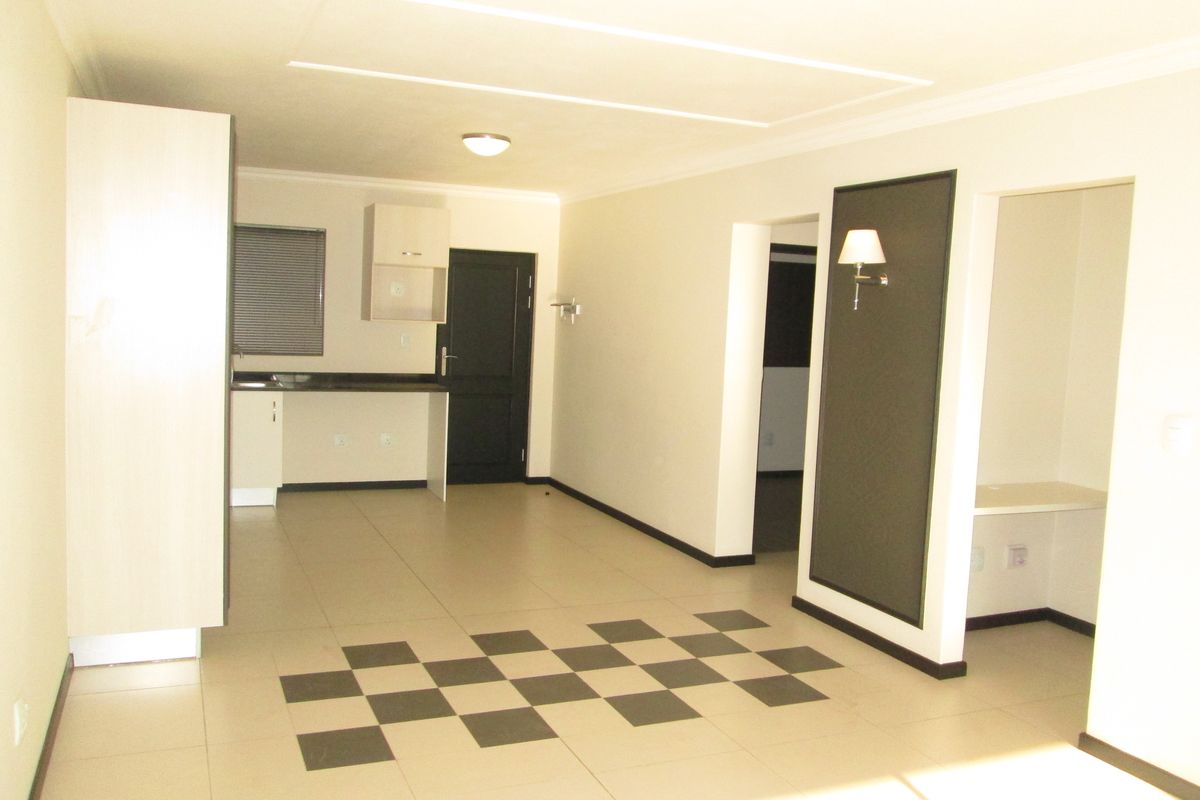 Modern 2 bedrooms 2 bathrooms 2nd floor apartment available for rent - Photo 3