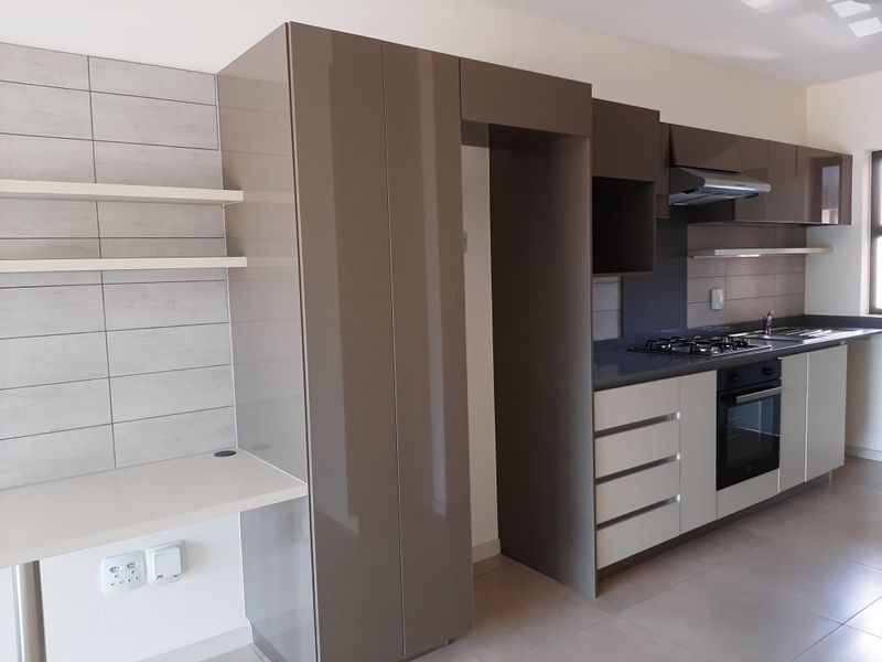 1st floor studio apartment available at The View in Morningside - Photo 6