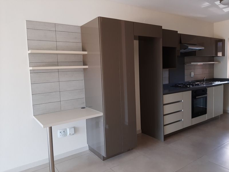 1st floor studio apartment available at The View in Morningside - Photo 3