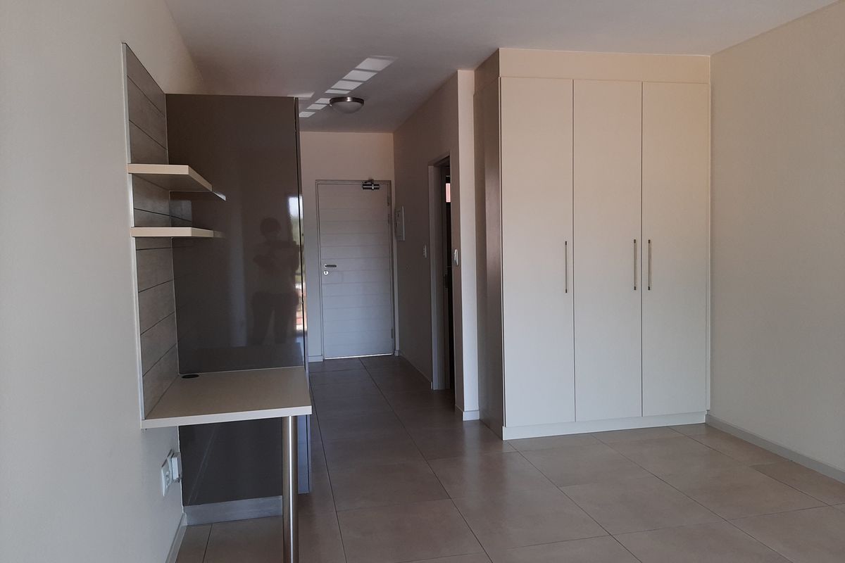 1st floor studio apartment available at The View in Morningside - Photo 4