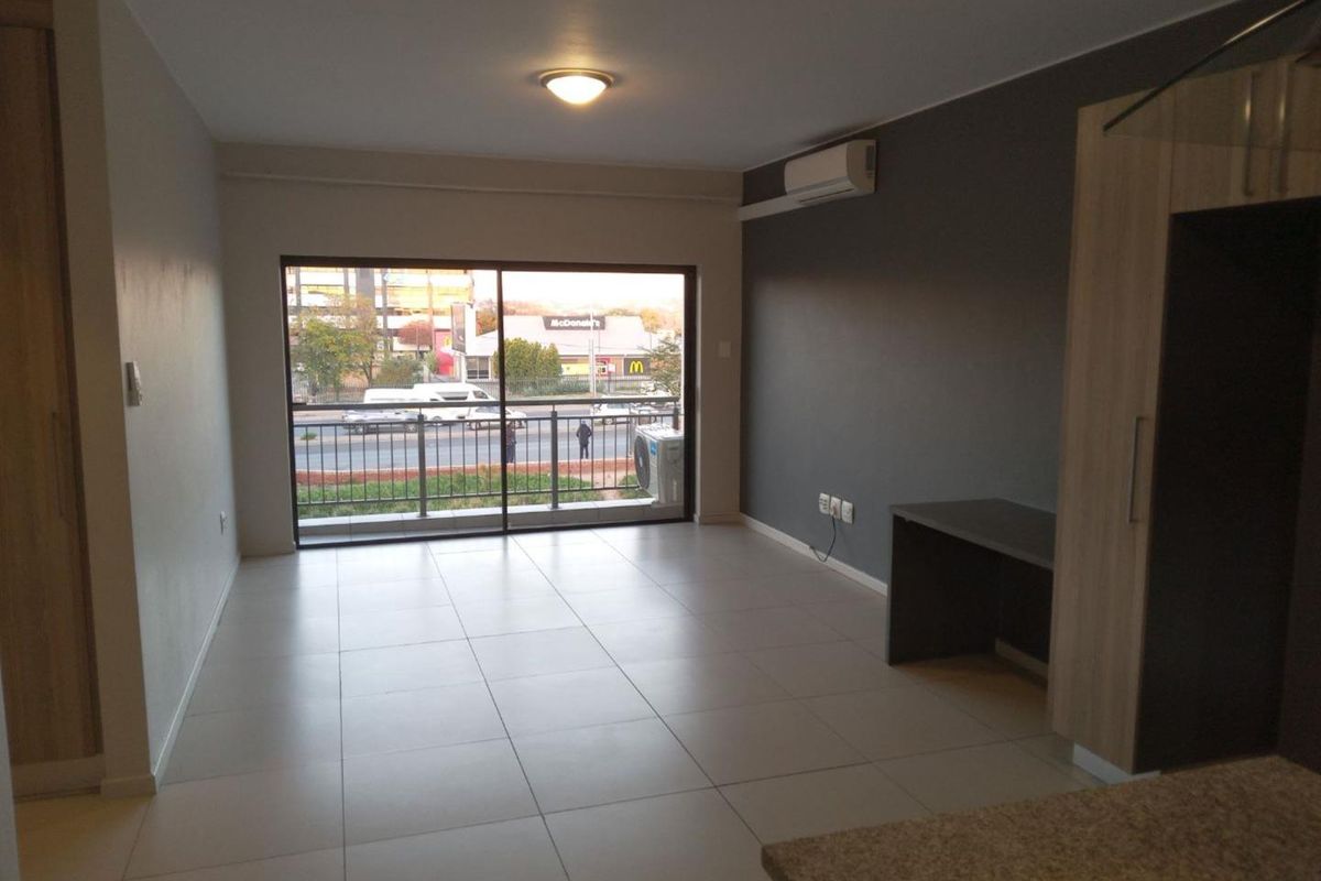 2 Bedroom 1 Bathroom 2nd floor apartment at The Atrium in Rivonia. - Photo 3