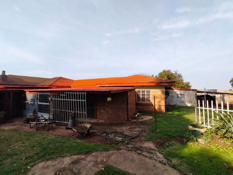 Farm For Sale In Rustenburg - Photo 3