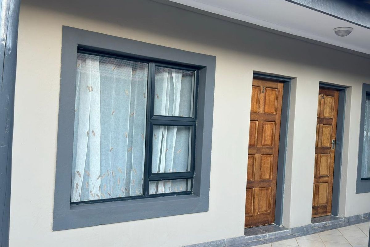 Fully Furnished One-Bedroom Apartments Available Immediately - Photo 2