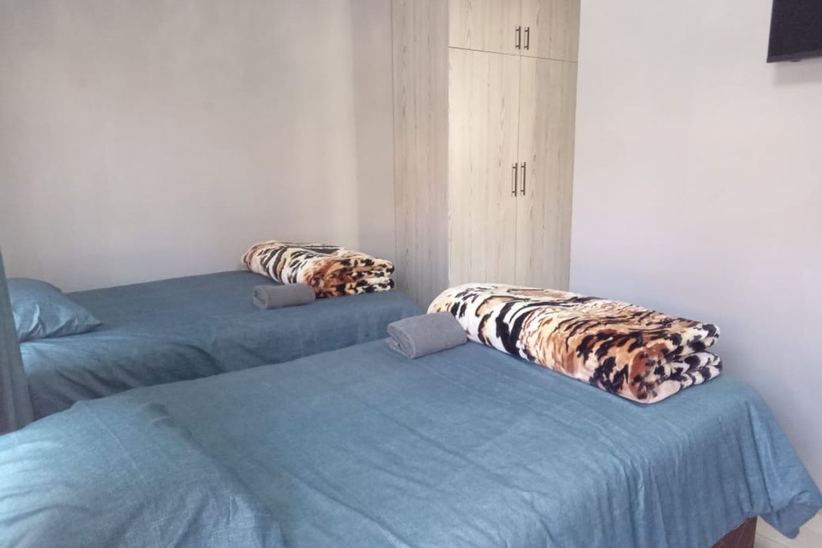 Fully Furnished One-Bedroom Apartments Available Immediately - Photo 3