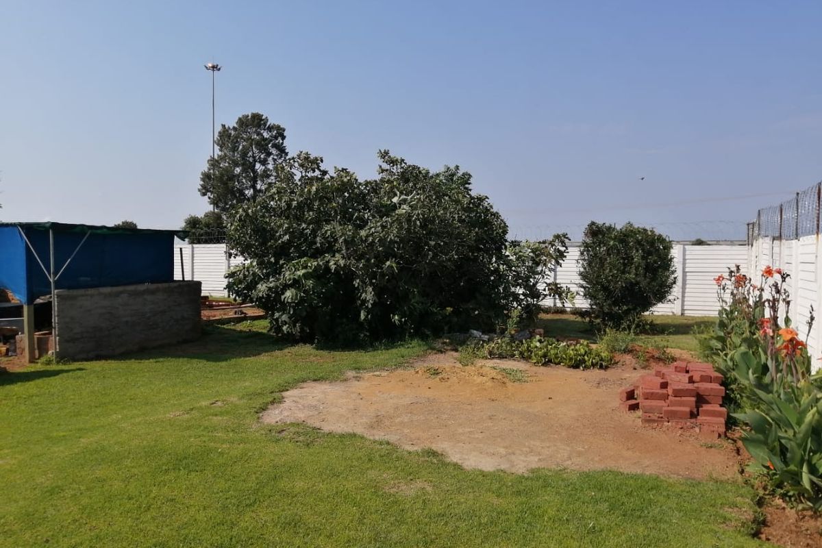 House For Sale In Rustenburg - Photo 2