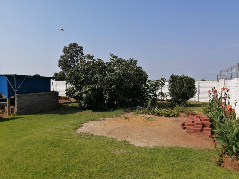 House For Sale In Rustenburg - Photo 2