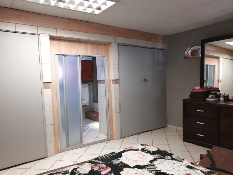 House For Sale In Rustenburg - Photo 8