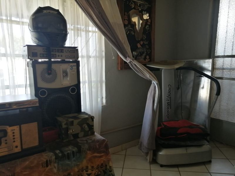 House For Sale In Rustenburg - Photo 3