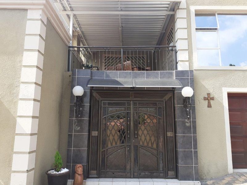 House For Sale In Rustenburg - Photo 4