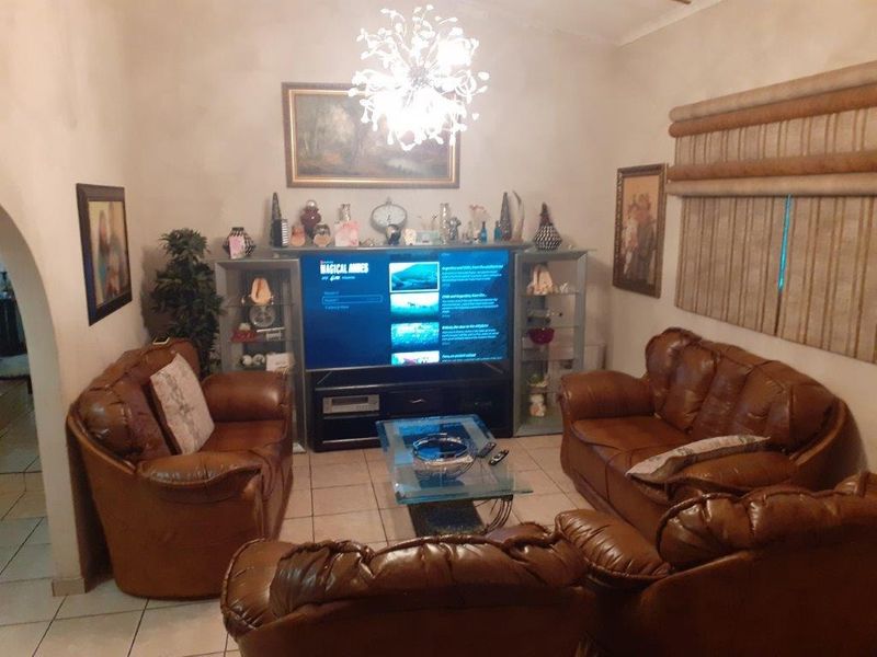 House For Sale In Rustenburg - Photo 5