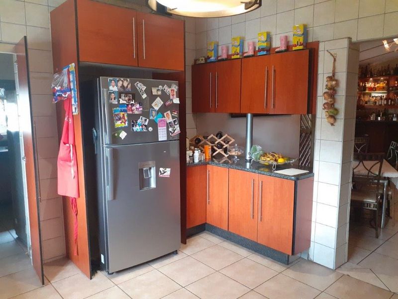 House For Sale In Rustenburg - Photo 10
