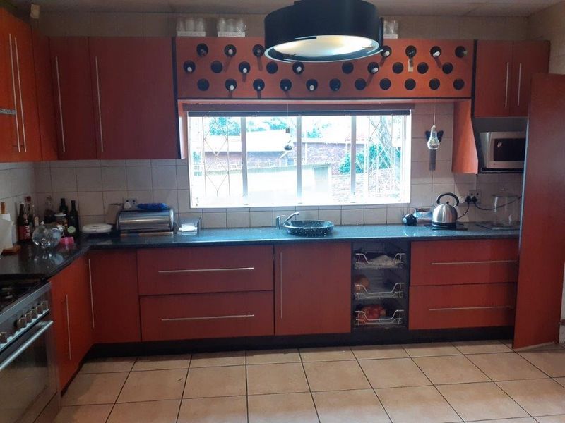 House For Sale In Rustenburg - Photo 7