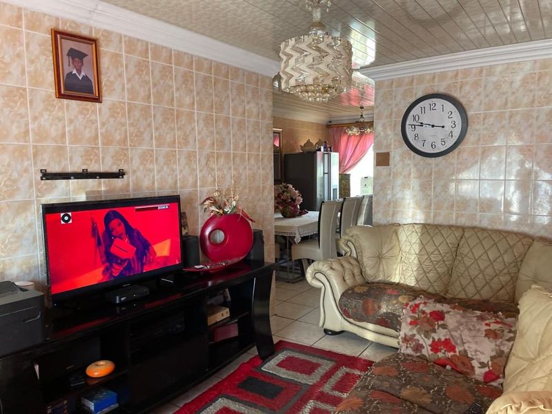 House For Sale In Rustenburg - Photo 3