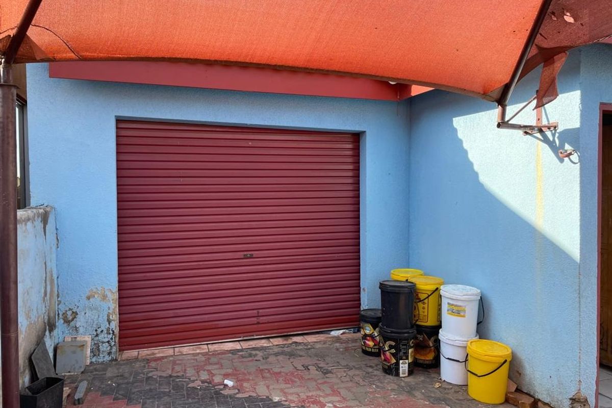 House For Sale In Rustenburg - Photo 2