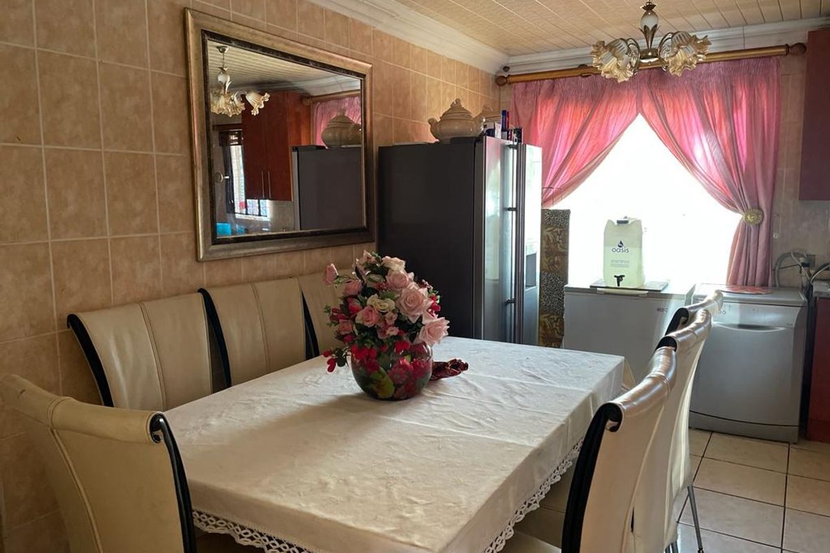 House For Sale In Rustenburg - Photo 5