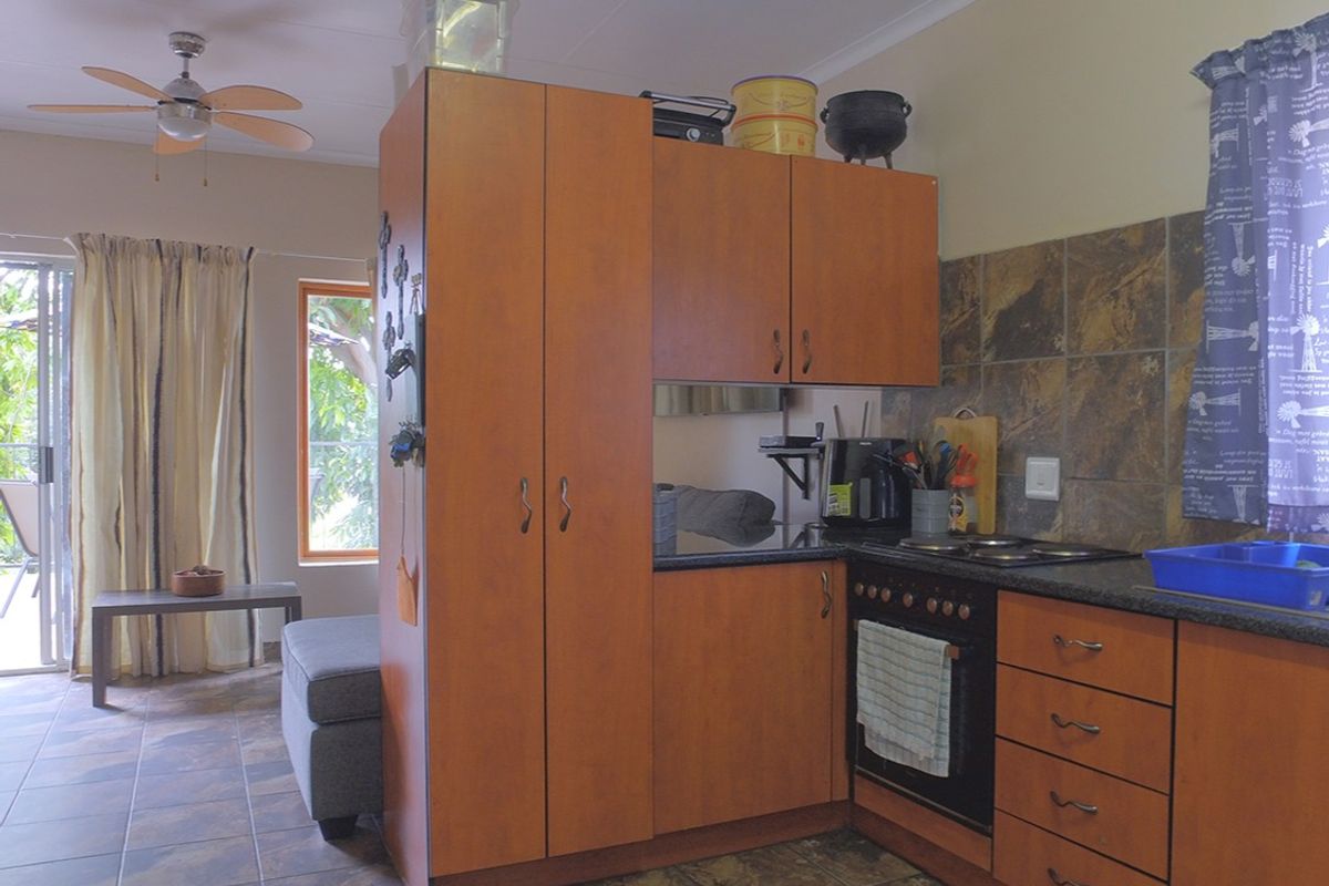Apartment For Sale In Rustenburg - Photo 5