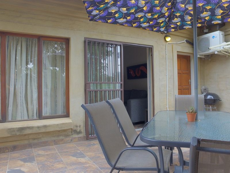 Apartment For Sale In Rustenburg - Photo 2