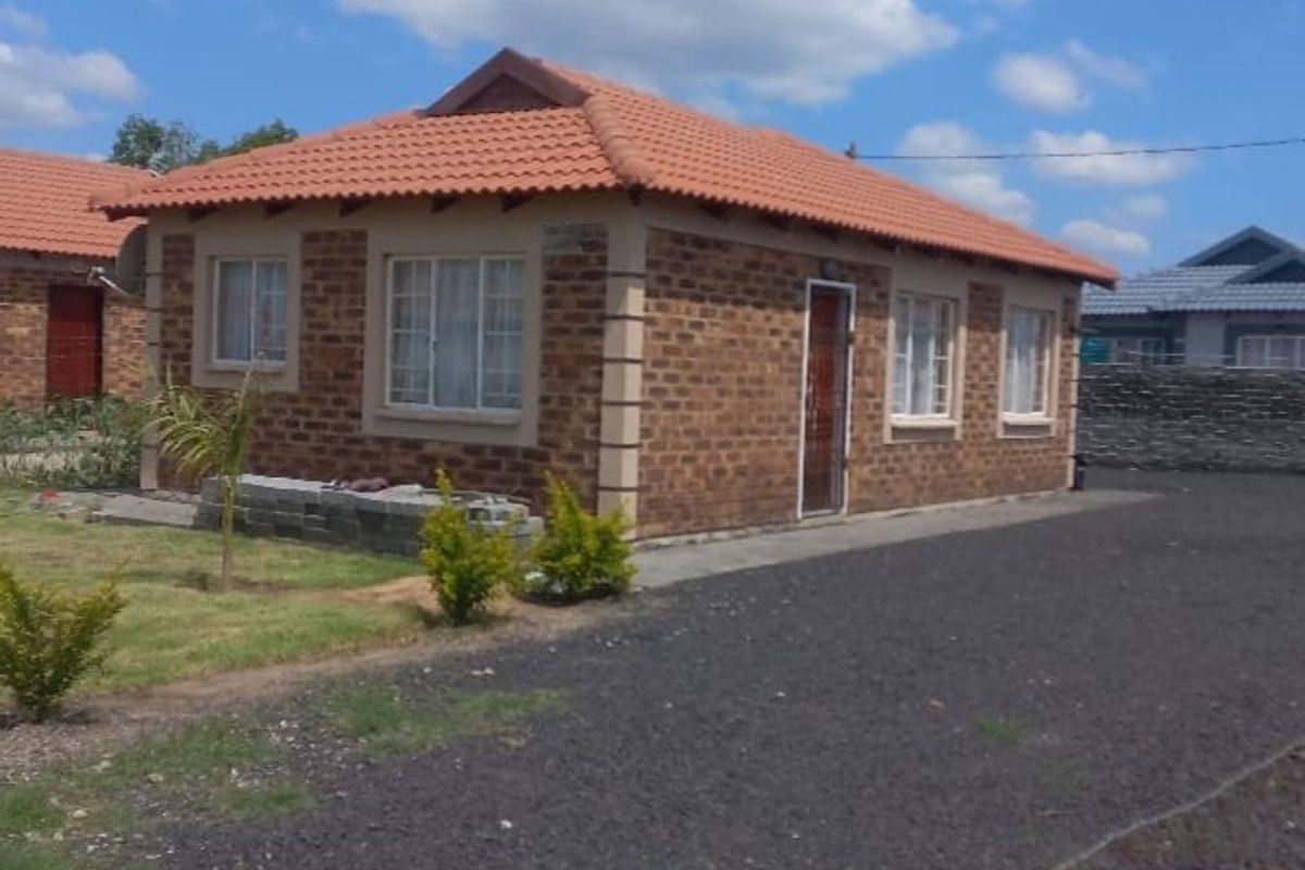 House Pending Sale In Rustenburg - Photo 4
