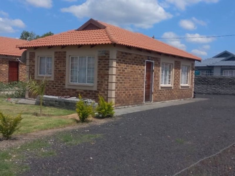 House Pending Sale In Rustenburg - Photo 4