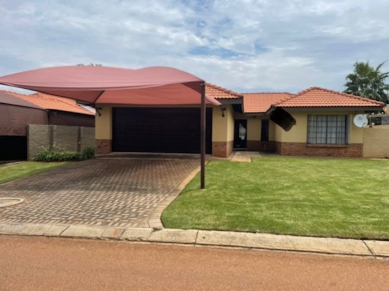 Gated Estate For Sale In Rustenburg - Photo 2