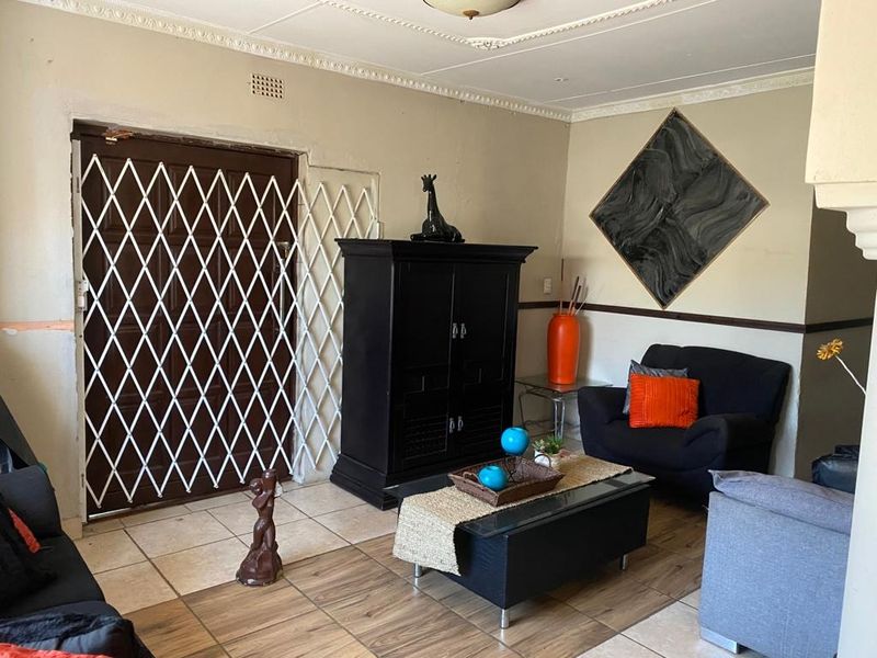 House For Sale In Rustenburg - Photo 6