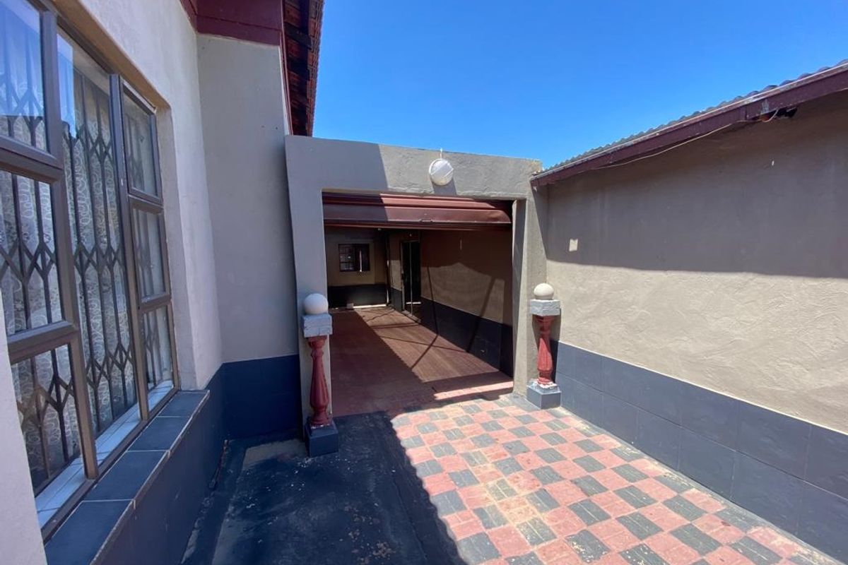 House For Sale In Rustenburg - Photo 2