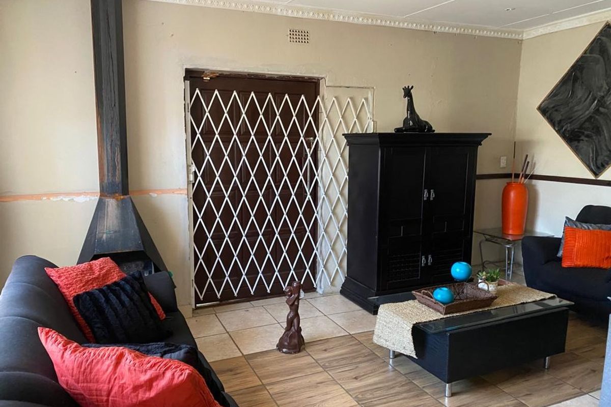 House For Sale In Rustenburg - Photo 5
