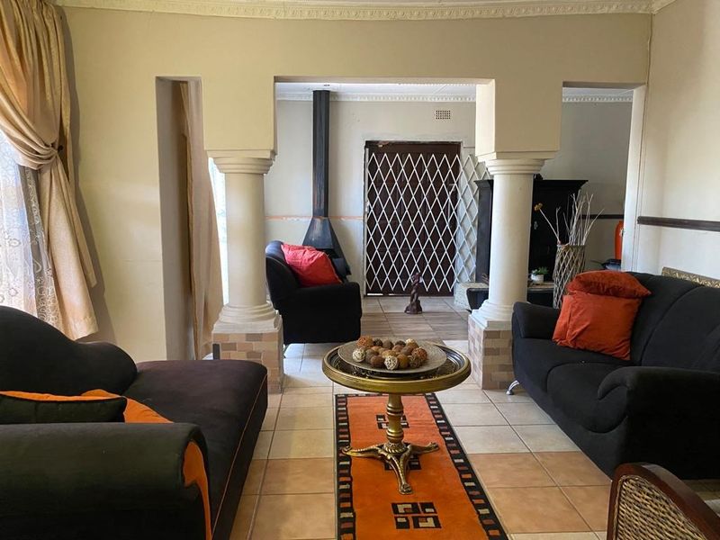 House For Sale In Rustenburg - Photo 4