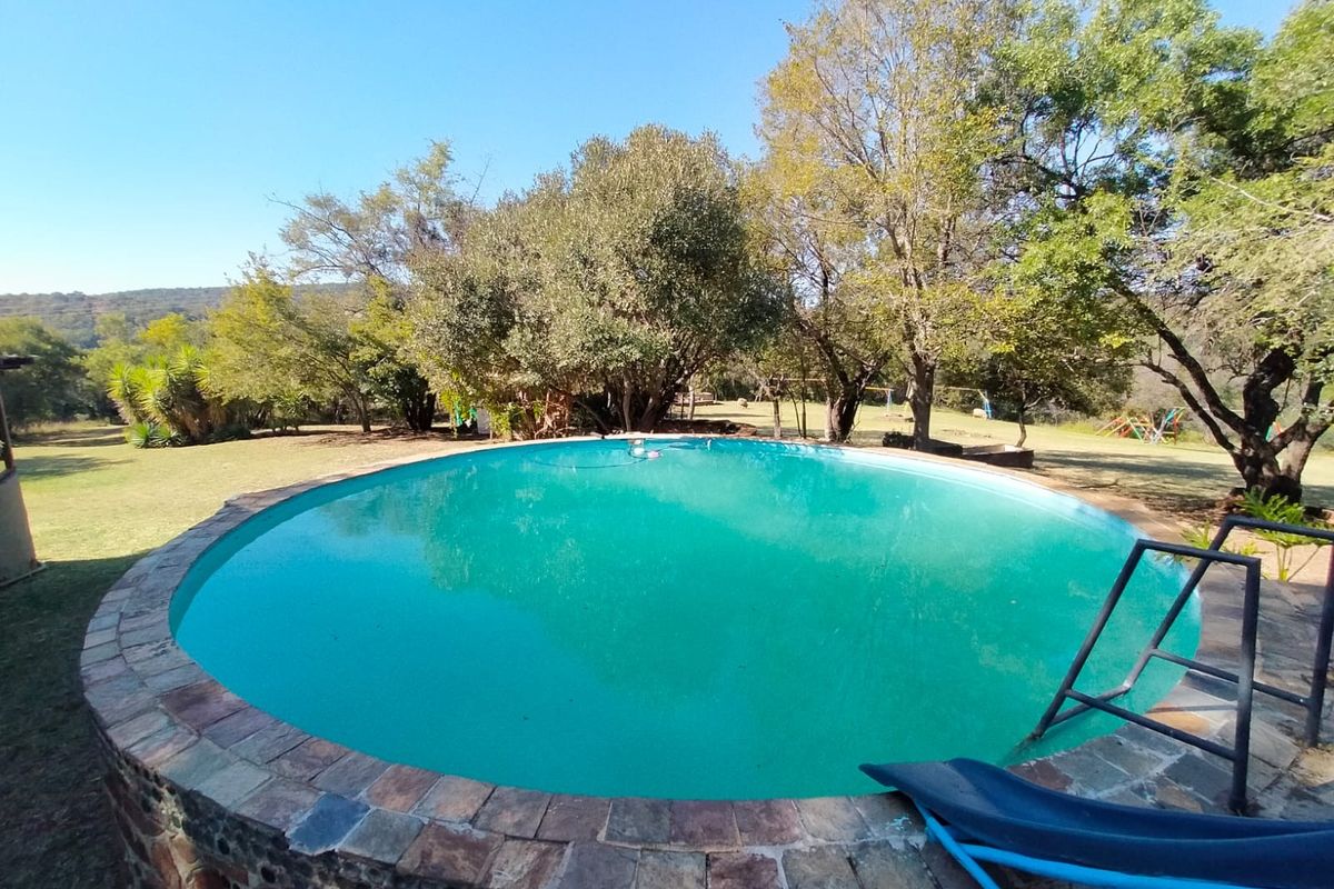 Farm For Sale In Koster - Photo 4