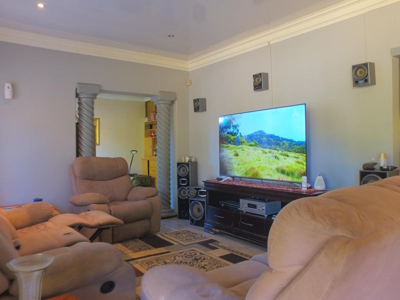 House For Sale In Rustenburg - Photo 3