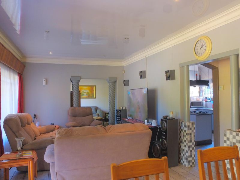 House For Sale In Rustenburg - Photo 4