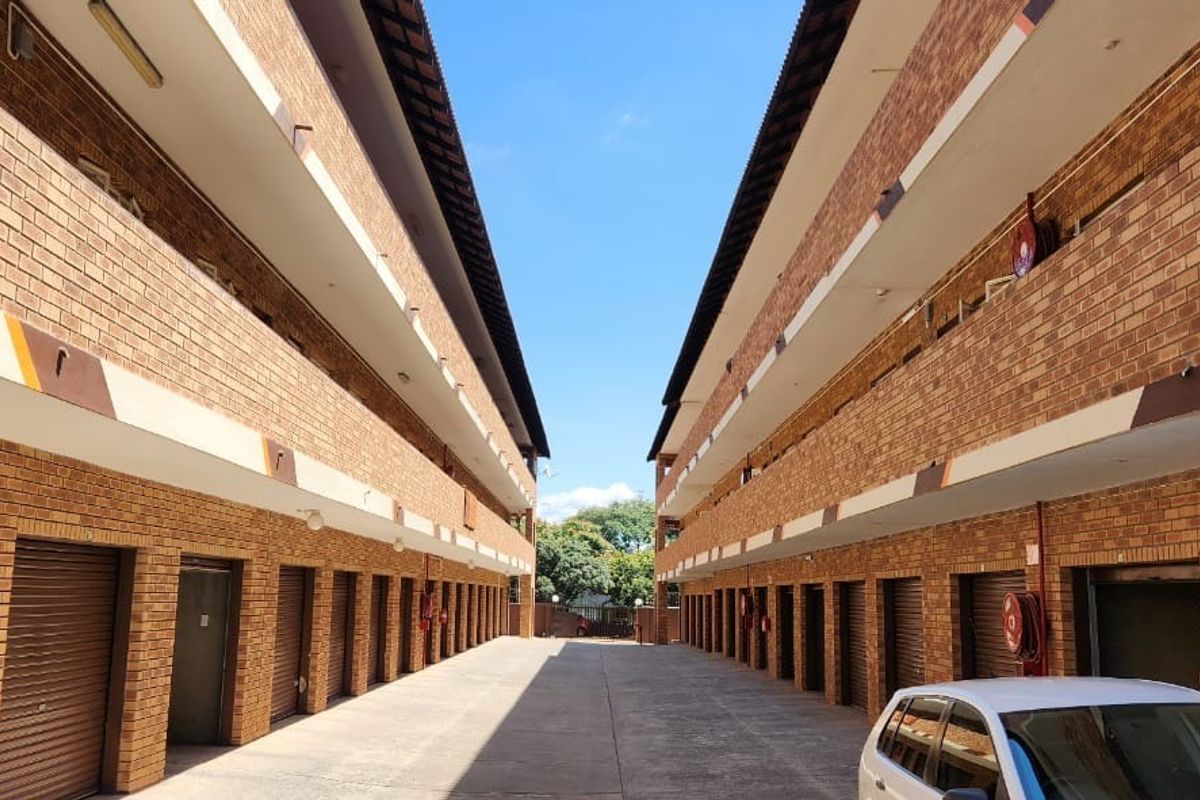 Apartment For Sale In Rustenburg - Photo 2