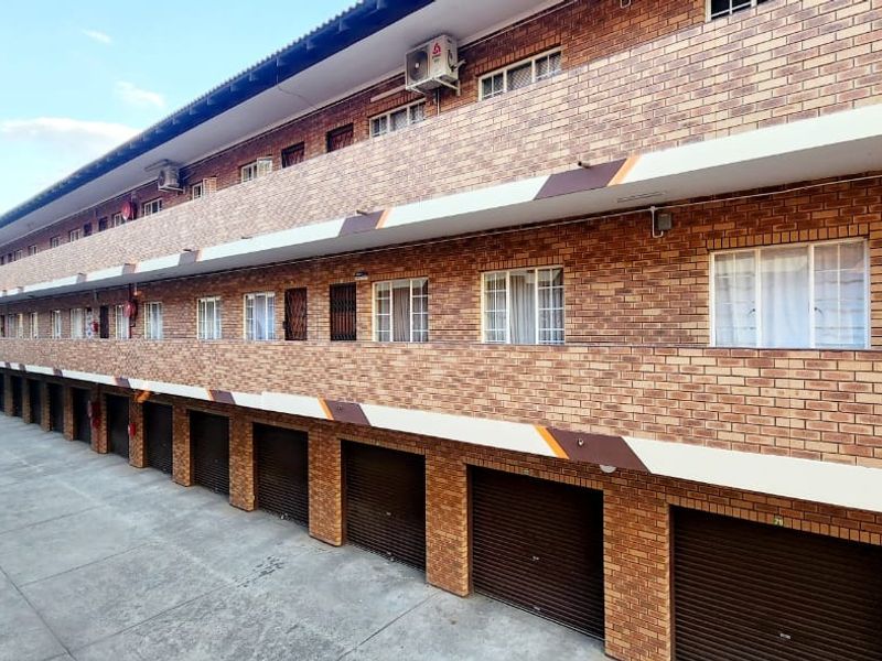 Apartment For Sale In Rustenburg - Photo 10