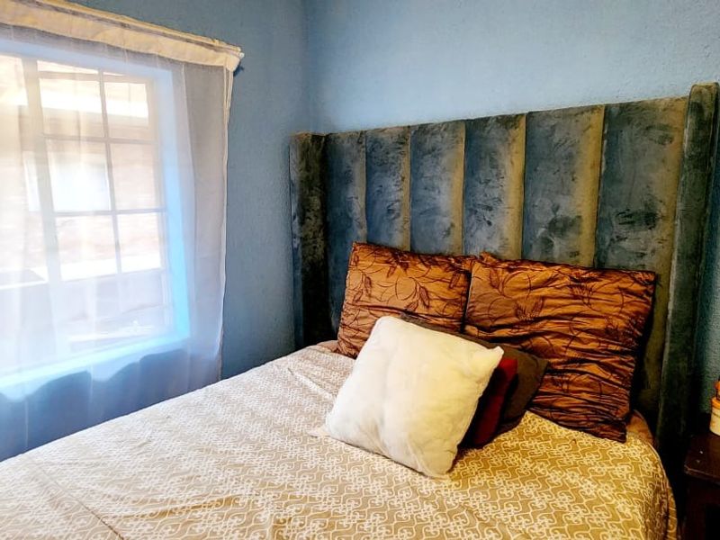 Apartment For Sale In Rustenburg - Photo 7