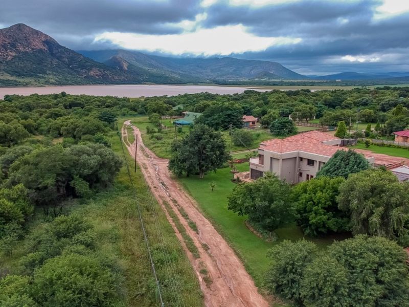 House Pending Sale In Rustenburg - Photo 4