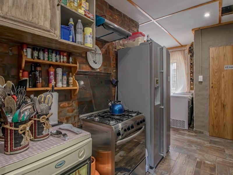 House Pending Sale In Rustenburg - Photo 6