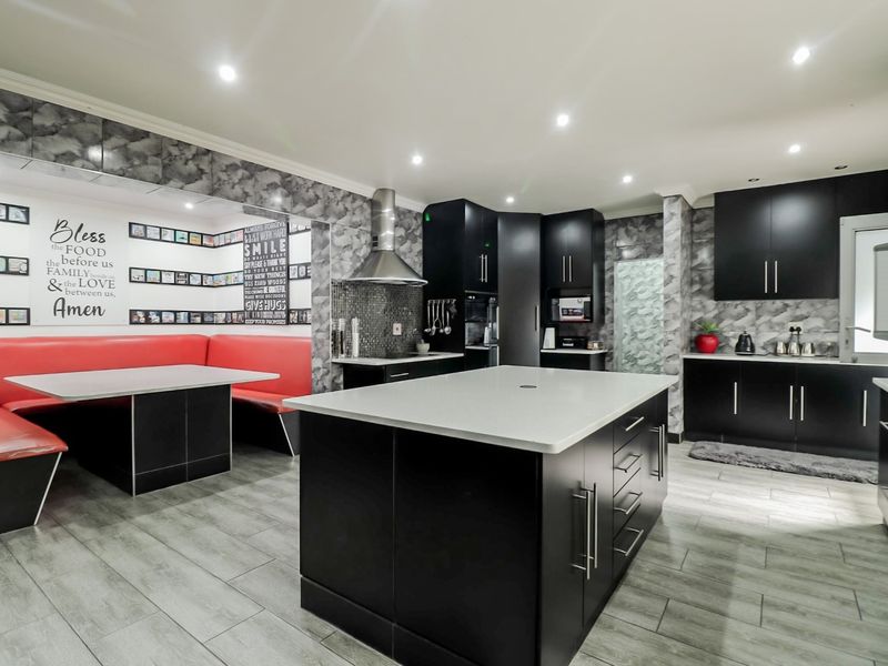 House For Sale In Rustenburg - Photo 7