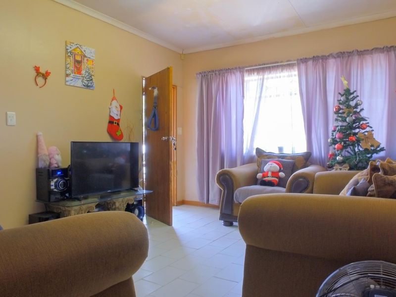 House For Sale In Rustenburg - Photo 3
