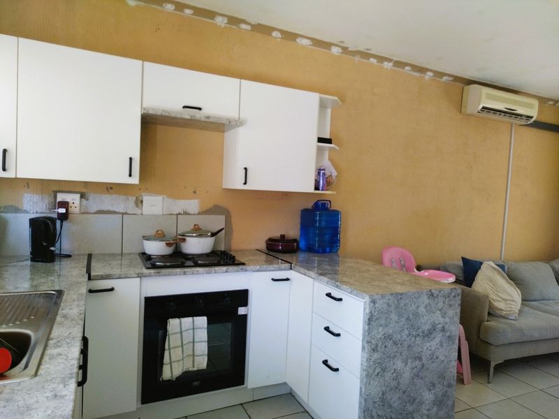 Townhouse For Sale In Rustenburg - Photo 2