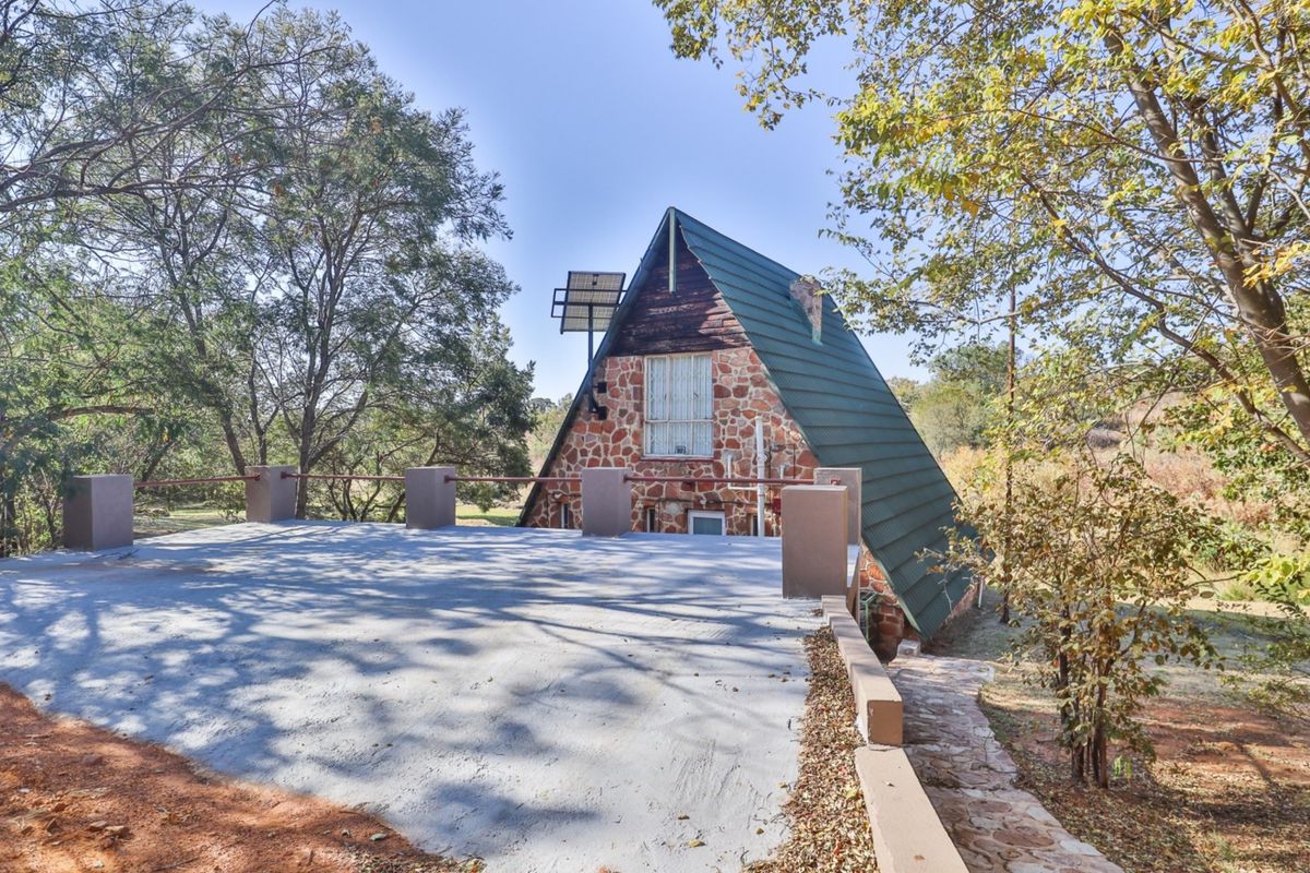 Unique Four Bedroom  100 m2 House for Sale in Utopia Nature Estate - Photo 4