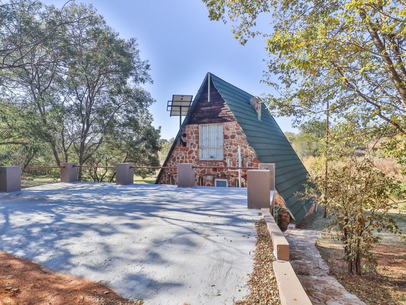 Unique Four Bedroom  100 m2 House for Sale in Utopia Nature Estate - Photo 4