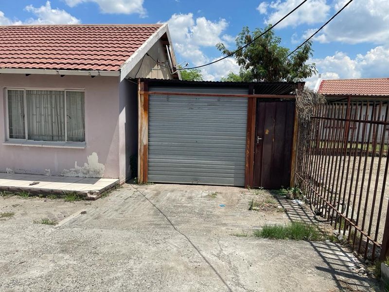 House For Sale In Rustenburg - Photo 2