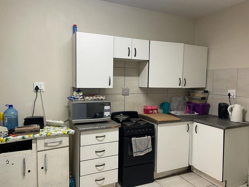 Apartment For Sale In Rustenburg - Photo 2