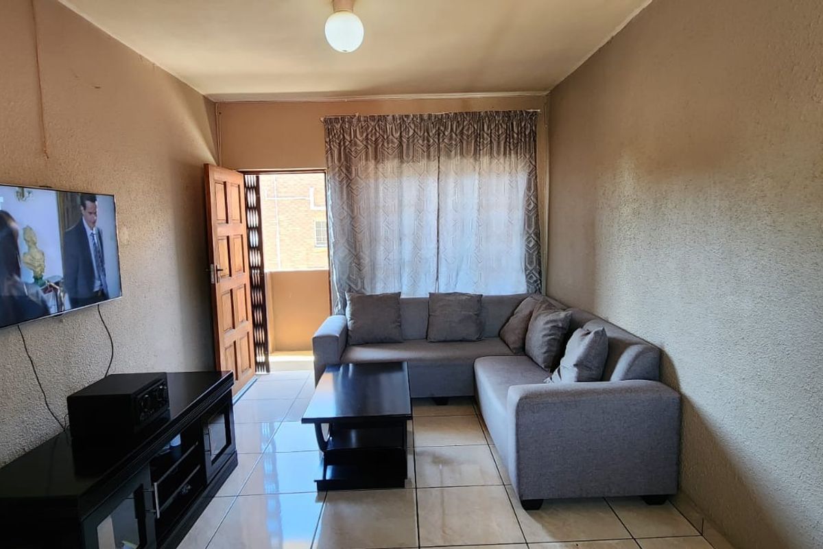 Apartment For Sale In Rustenburg - Photo 3