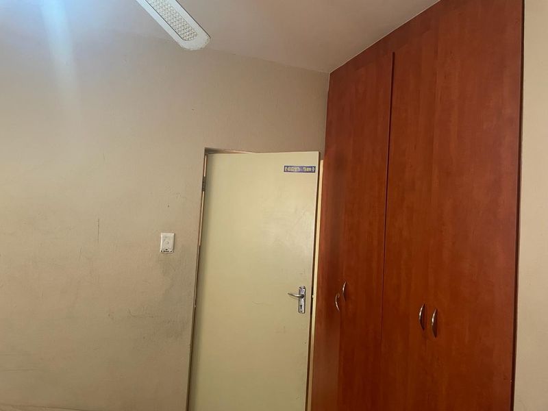 Apartment For Sale In Rustenburg - Photo 8